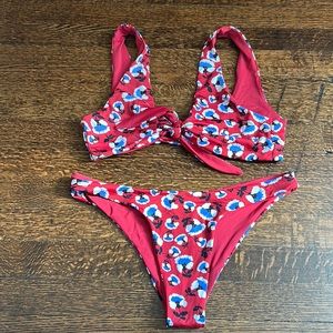 Dippin’ Daisy’s Tie Front Two Piece!